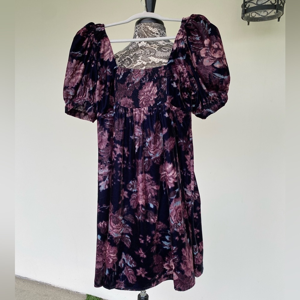 Urban Outfitters Floral Velvet Dress in Purple and Black size medium - Picture 2 of 5